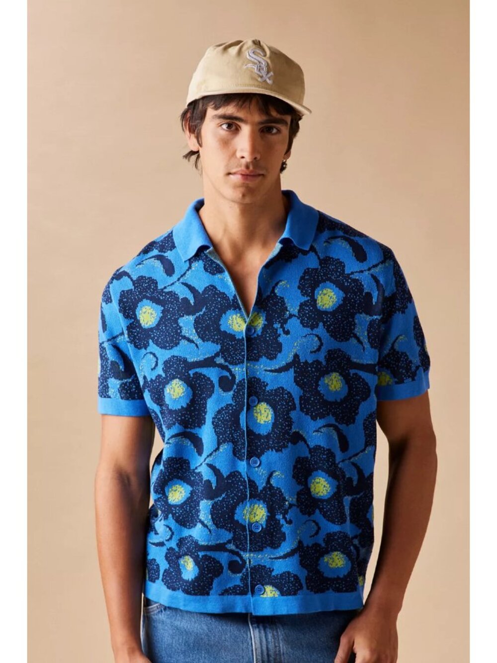 NWT Urban Outfitters Mens Floral Knit Short Sleeve Button Down Shirt